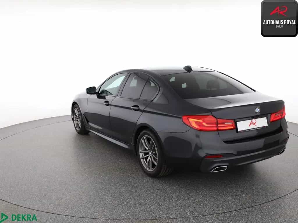 BMW 5 Series 520 d xDrive M SPORT SHADOW STANDHZ,HUD,HARMAN/K 09/2018-photo-1