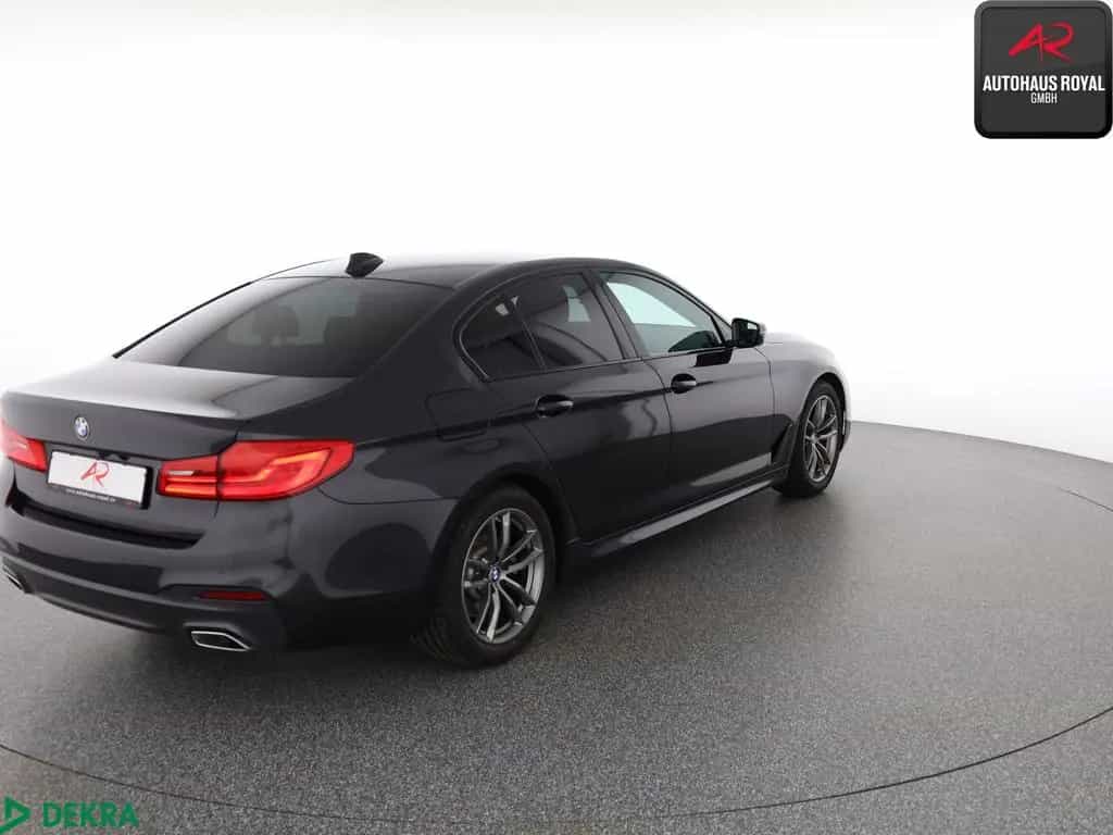 BMW 5 Series 520 d xDrive M SPORT SHADOW STANDHZ,HUD,HARMAN/K 09/2018-photo-3