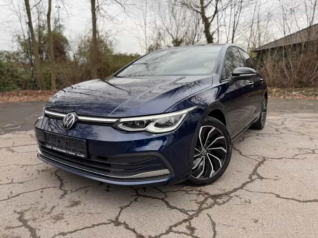 Volkswagen Golf VIII Lim.Active eTSI*DSG/Digital/Sondermode 09/2021-photo-0