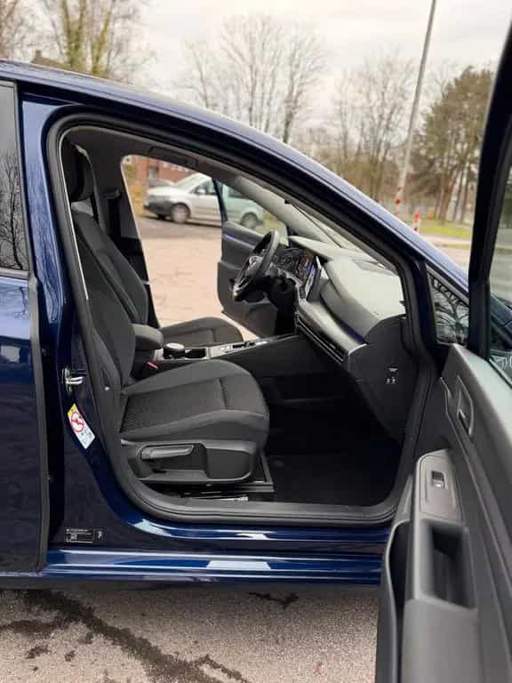 Volkswagen Golf VIII Lim.Active eTSI*DSG/Digital/Sondermode 09/2021-photo-15