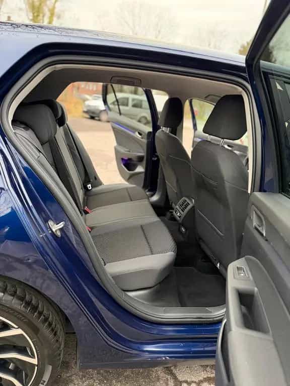 Volkswagen Golf VIII Lim.Active eTSI*DSG/Digital/Sondermode 09/2021-photo-17