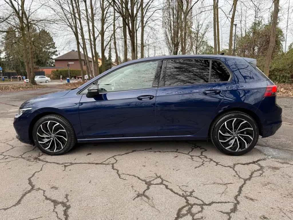 Volkswagen Golf VIII Lim.Active eTSI*DSG/Digital/Sondermode 09/2021-photo-5