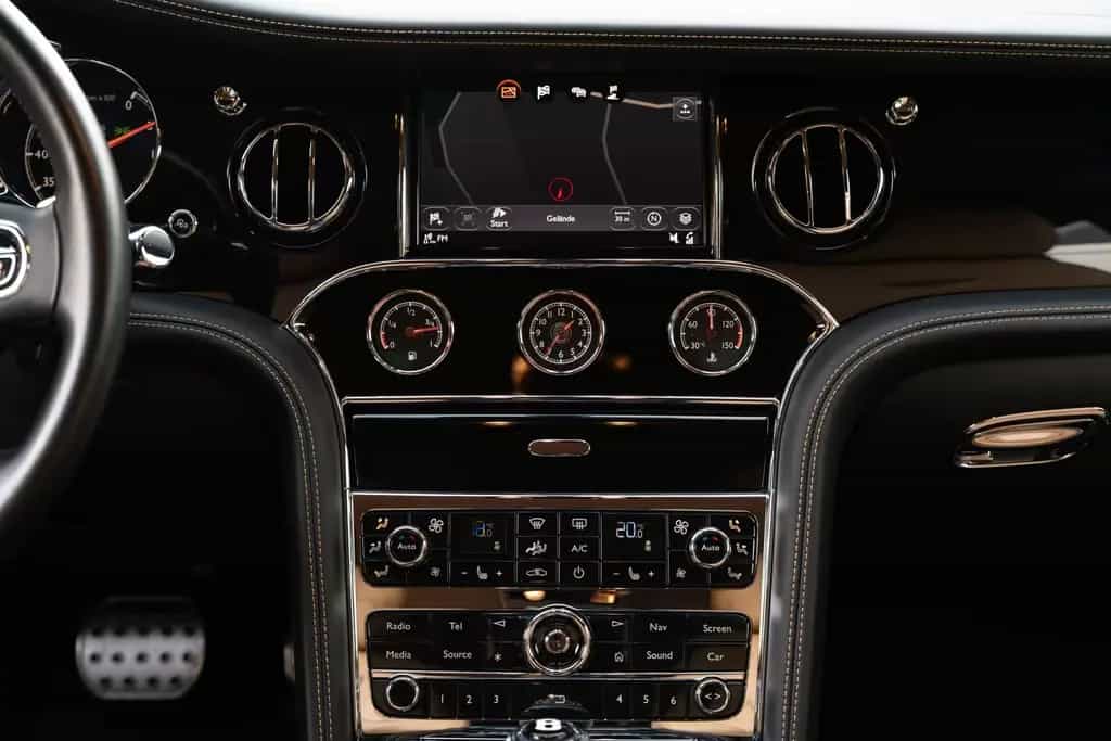 Bentley Mulsanne Speed 07/2016-photo-12