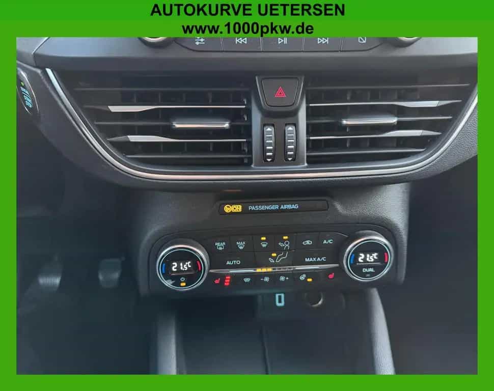 Ford Focus 1.5 Turnier Titanium PDC KLIMA NAVI 02/2019-photo-15