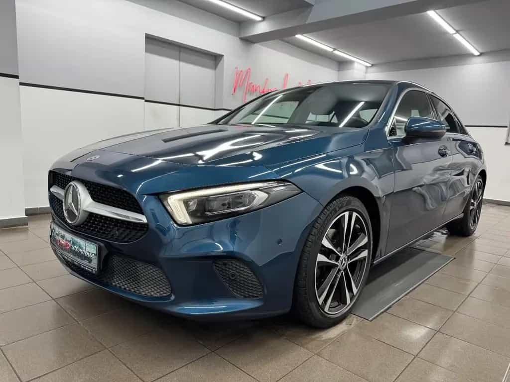 Mercedes-Benz A-Class 180 Lim Edition19/Widescreen/Multibeam/Ambient 10/2019-photo-0