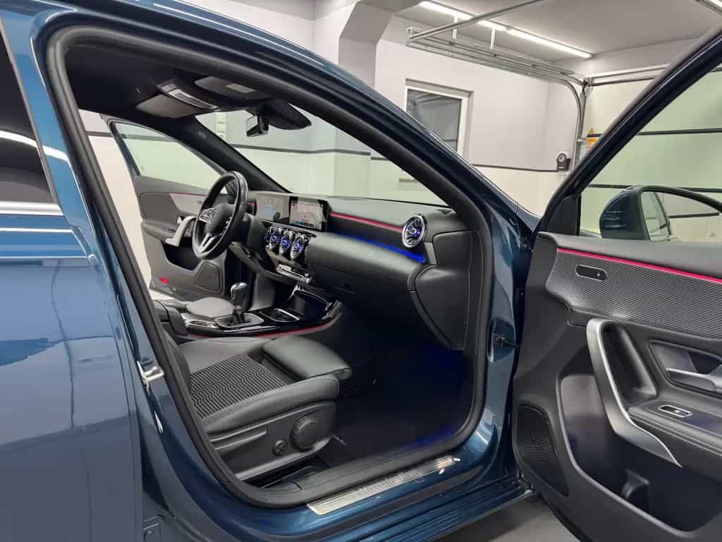 Mercedes-Benz A-Class 180 Lim Edition19/Widescreen/Multibeam/Ambient 10/2019-photo-10