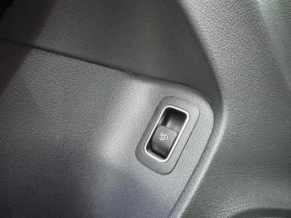 Mercedes-Benz A-Class 180 Lim Edition19/Widescreen/Multibeam/Ambient 10/2019-photo-18