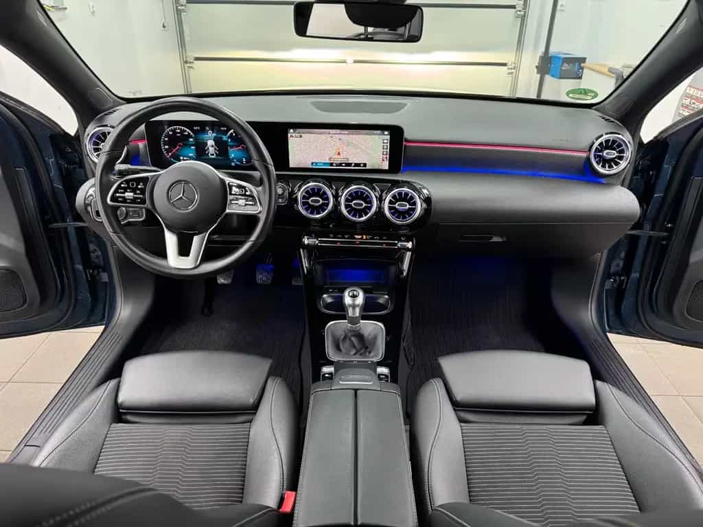 Mercedes-Benz A-Class 180 Lim Edition19/Widescreen/Multibeam/Ambient 10/2019-photo-22