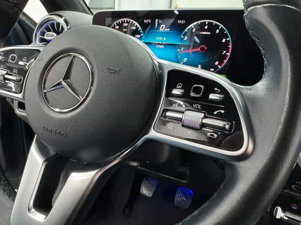 Mercedes-Benz A-Class 180 Lim Edition19/Widescreen/Multibeam/Ambient 10/2019-photo-28