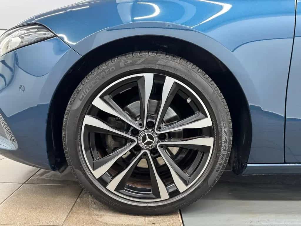 Mercedes-Benz A-Class 180 Lim Edition19/Widescreen/Multibeam/Ambient 10/2019-photo-3
