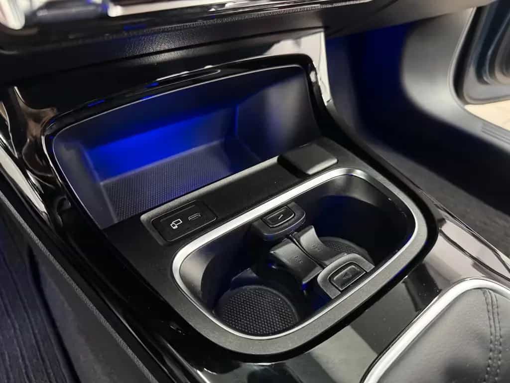 Mercedes-Benz A-Class 180 Lim Edition19/Widescreen/Multibeam/Ambient 10/2019-photo-32