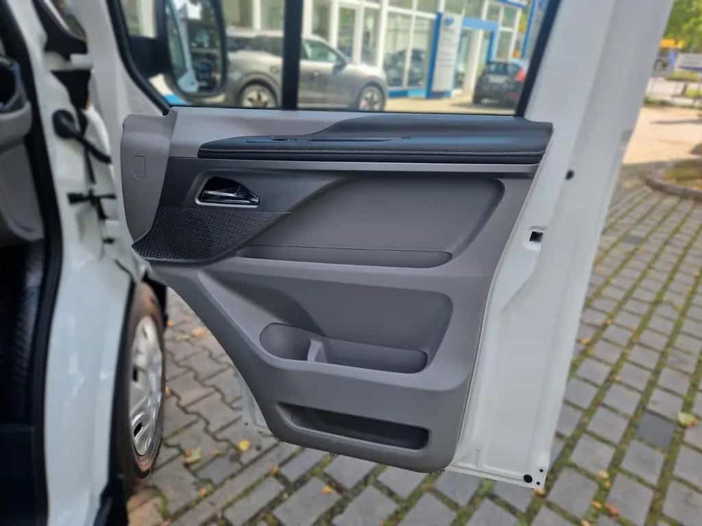 Maxus Deliver 7 Kasten L2H1 LED KLIMA RFK PDC V/H null-photo-33
