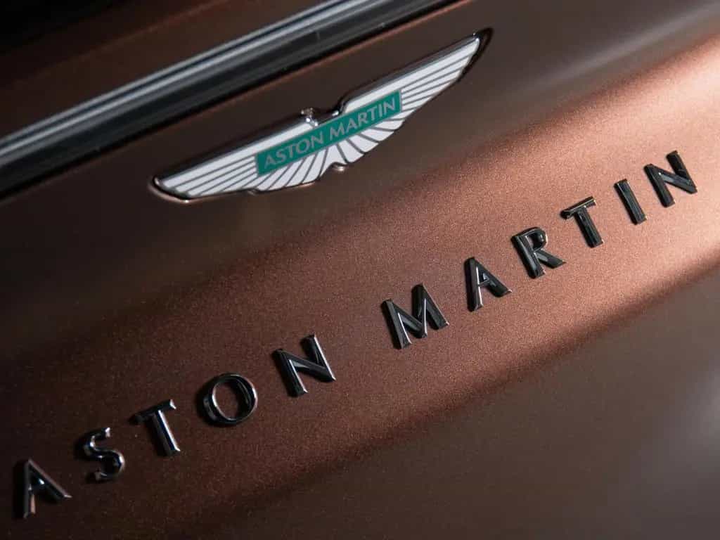 Aston Martin DBX S | Magneto Bronze | PANO | 360° | B&W 12/2025-photo-24