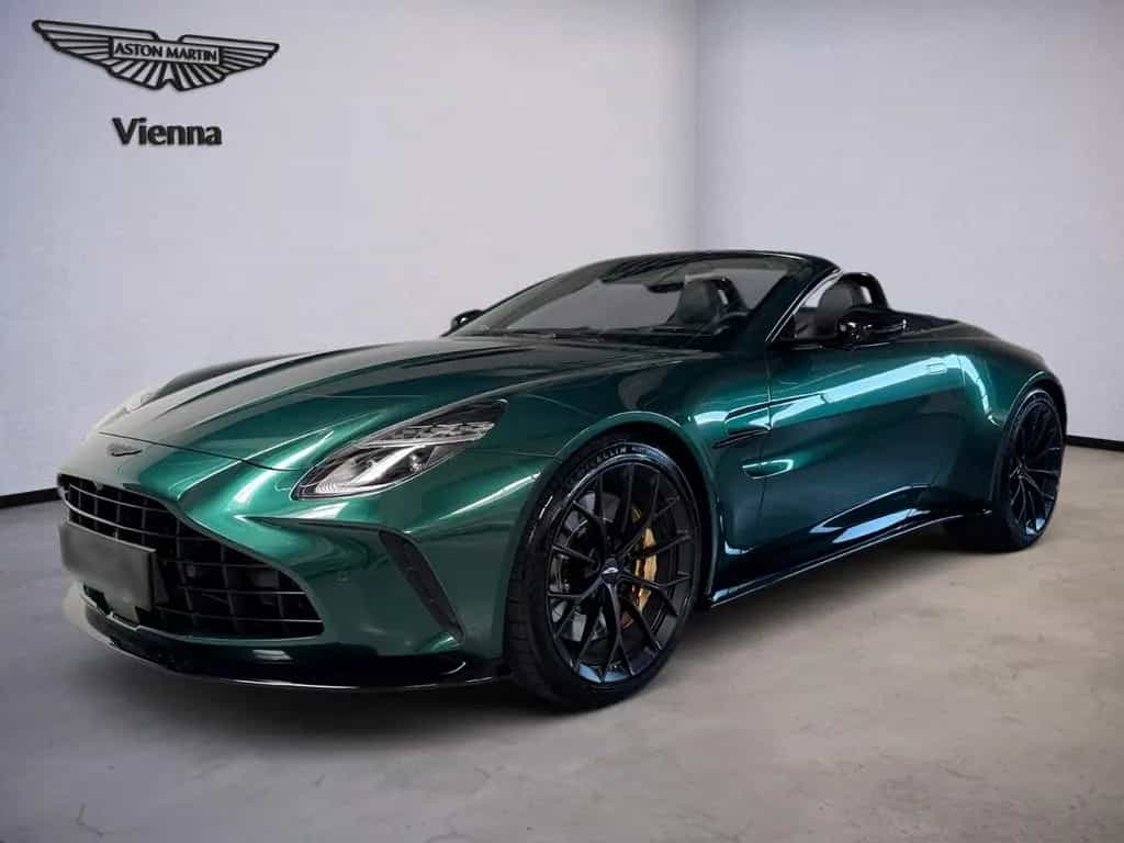 Aston Martin Vantage Roadster | Malachite Green | Int. CF 09/2025-photo-0
