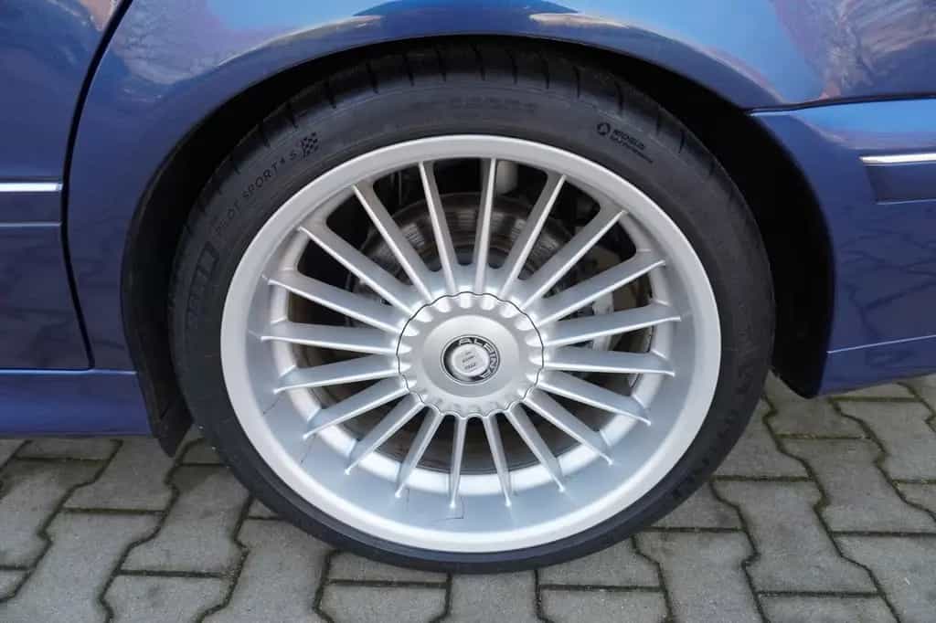 ALPINA B10 4.6 V8 Aut. Limousine*Xenon*Leder*Memory* 01/2000-photo-10