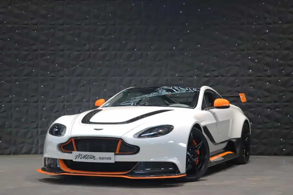 Aston Martin Vantage GT12 - Full Service History - Like New 04/2016-photo-0