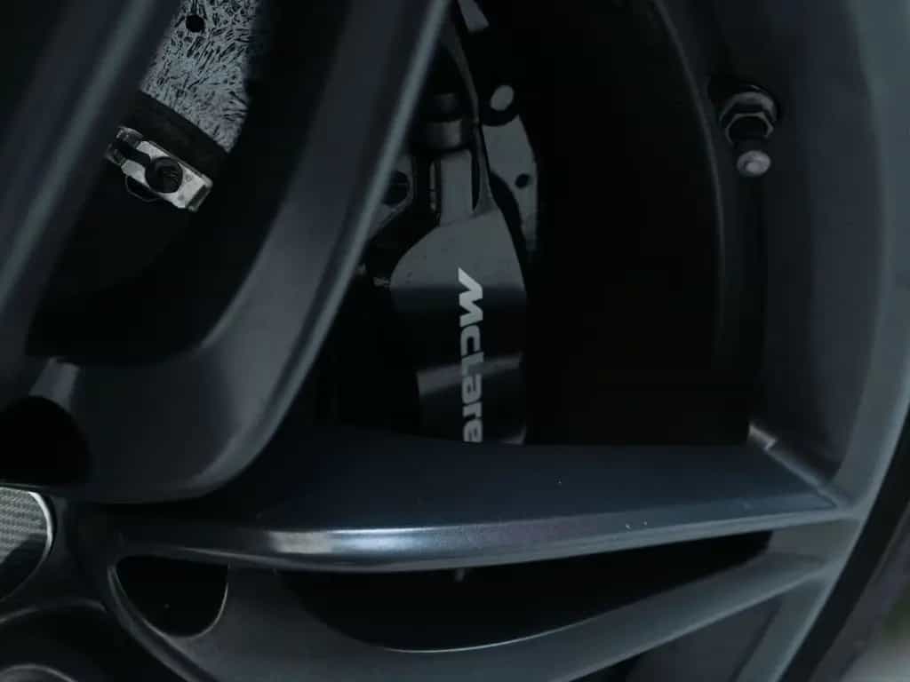 McLaren 570S 570S Spider LIFT*B&W*ALL BLACK*KAMERA 04/2018-photo-14