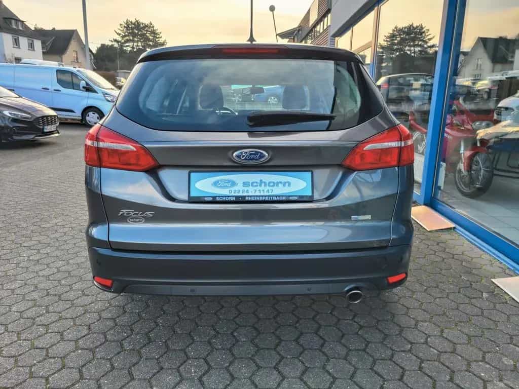 Ford Focus Turnier Business 03/2018-photo-4