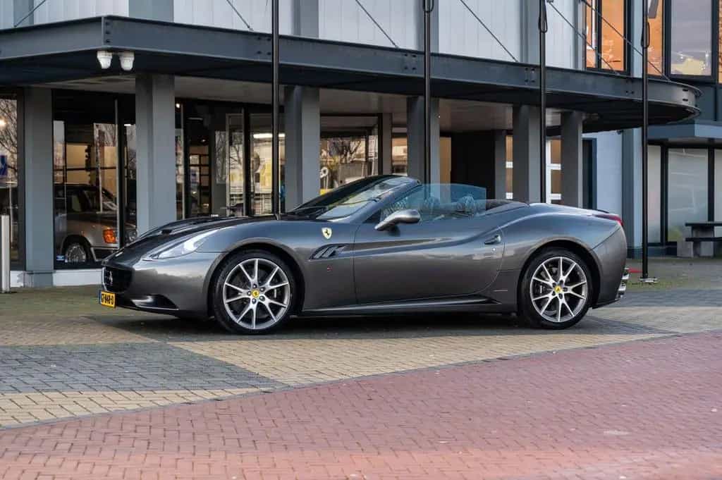 Ferrari California 4.3 V8 03/2009-photo-40