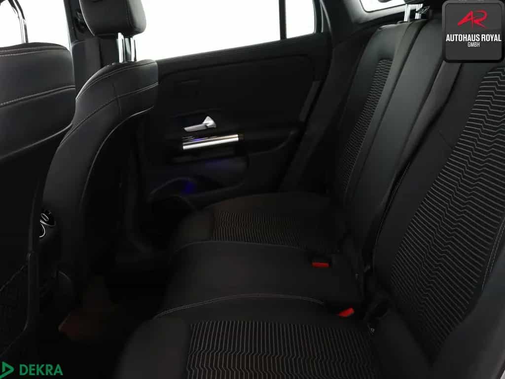 Mercedes-Benz GLA 250 4M PROGRESSIVE KEYLESS,KAMERA,DISTRO,AHK 09/2020-photo-10