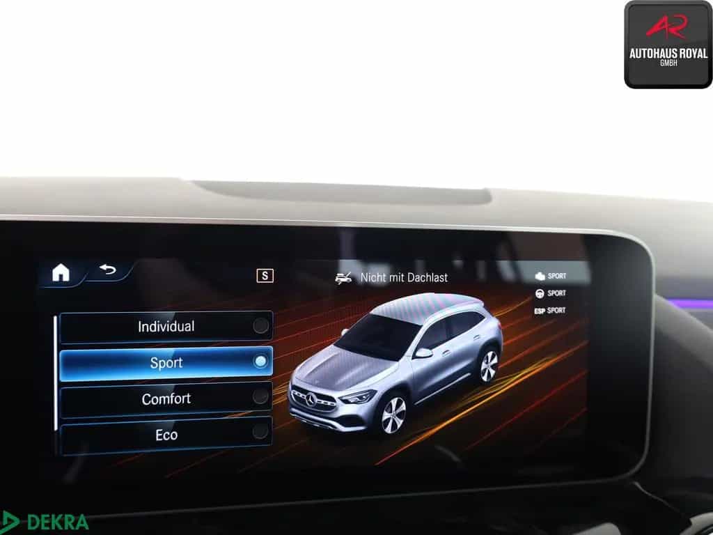 Mercedes-Benz GLA 250 4M PROGRESSIVE KEYLESS,KAMERA,DISTRO,AHK 09/2020-photo-14