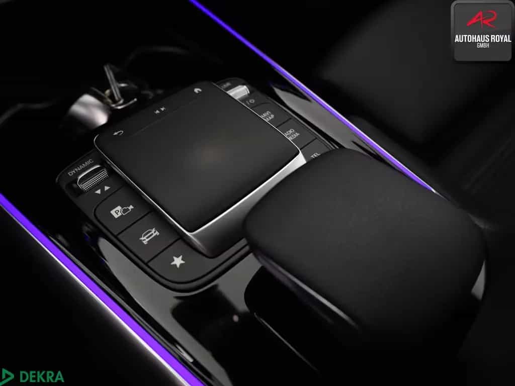 Mercedes-Benz GLA 250 4M PROGRESSIVE KEYLESS,KAMERA,DISTRO,AHK 09/2020-photo-18