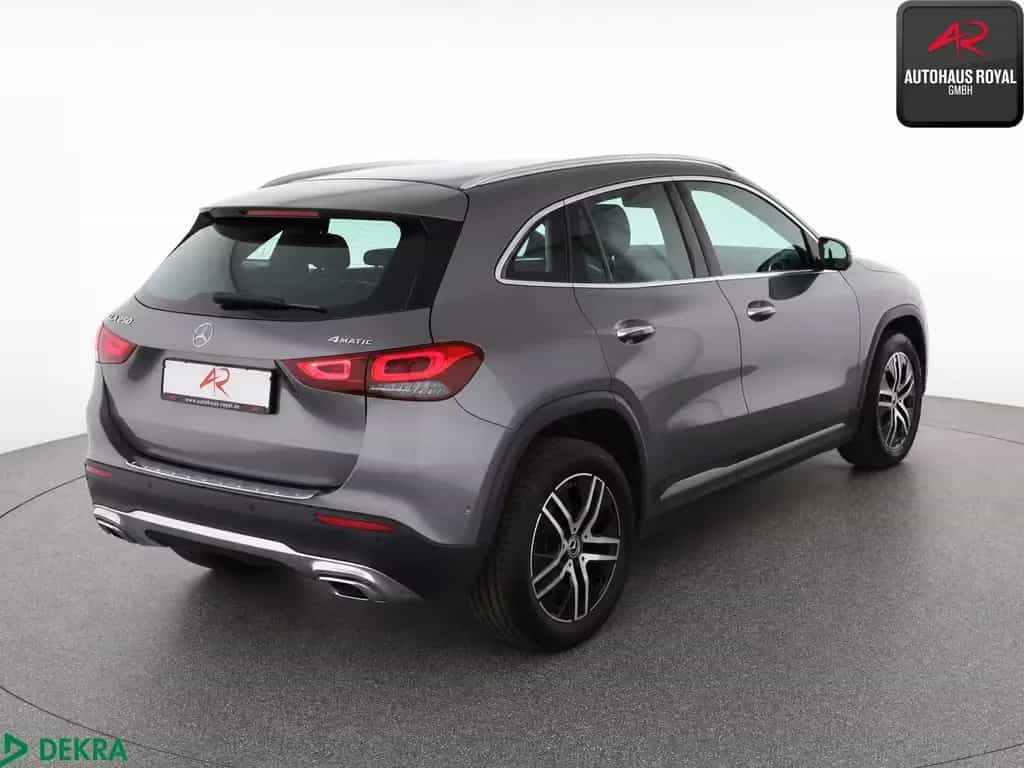 Mercedes-Benz GLA 250 4M PROGRESSIVE KEYLESS,KAMERA,DISTRO,AHK 09/2020-photo-4