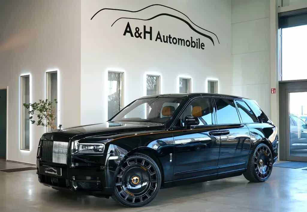 Rolls-Royce Cullinan BLACK BADGE*MANSORY*STARLIGHT*BESPOKE* 07/2023-photo-0