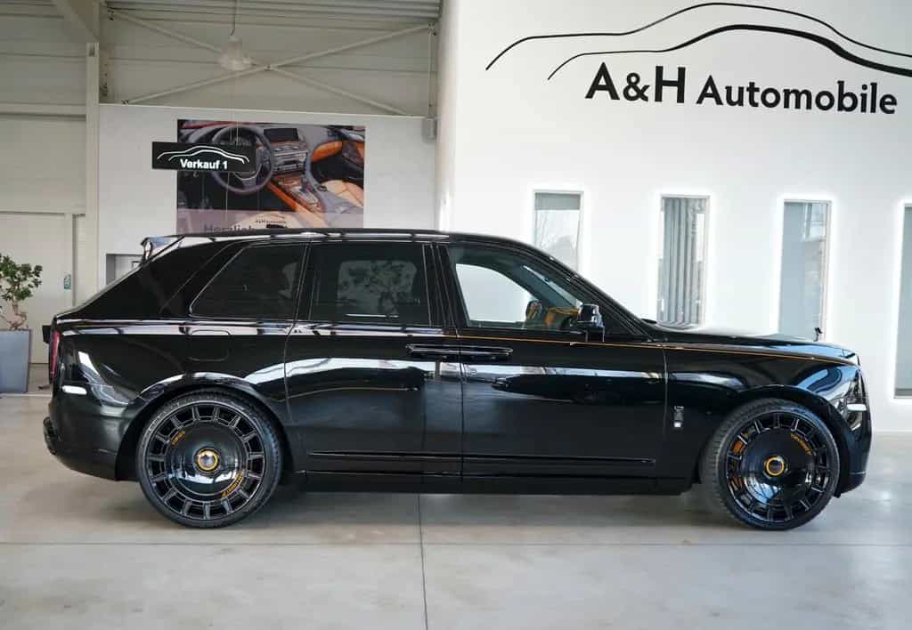 Rolls-Royce Cullinan BLACK BADGE*MANSORY*STARLIGHT*BESPOKE* 07/2023-photo-14
