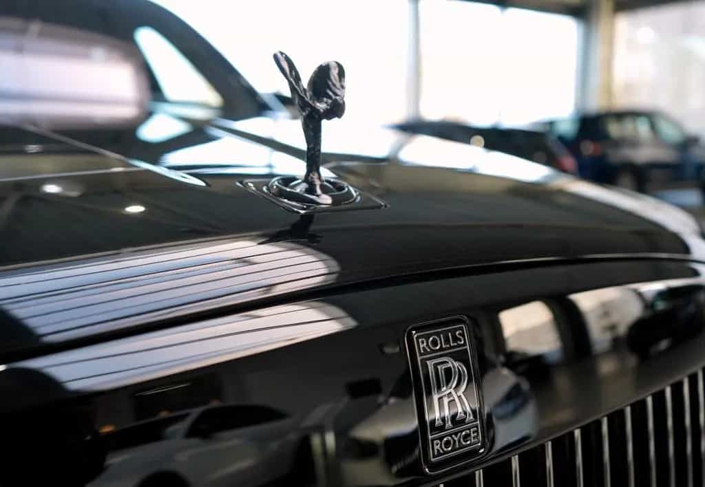 Rolls-Royce Cullinan BLACK BADGE*MANSORY*STARLIGHT*BESPOKE* 07/2023-photo-3