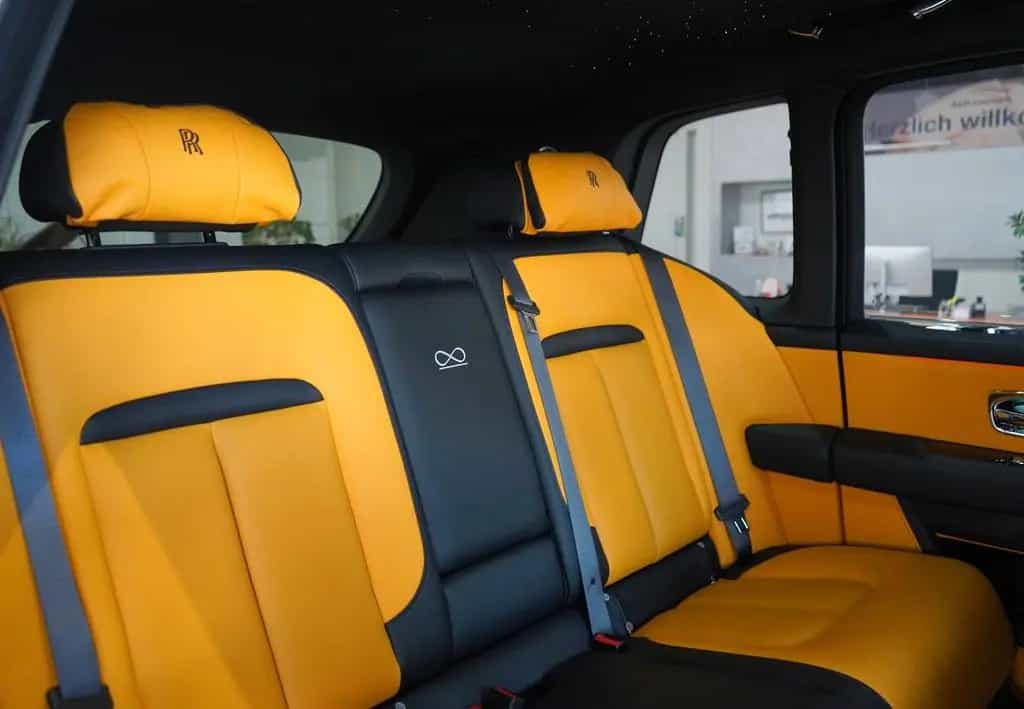 Rolls-Royce Cullinan BLACK BADGE*MANSORY*STARLIGHT*BESPOKE* 07/2023-photo-35