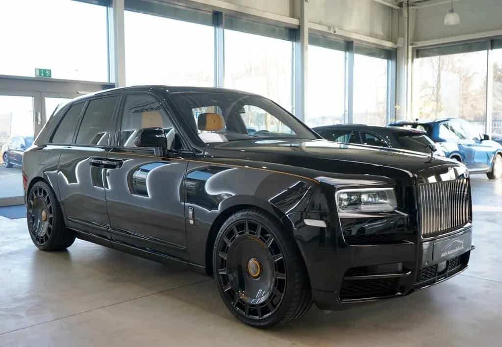 Rolls-Royce Cullinan BLACK BADGE*MANSORY*STARLIGHT*BESPOKE* 07/2023-photo-4
