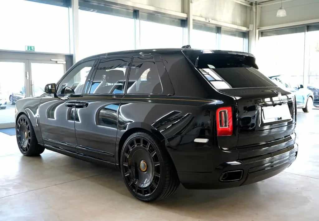 Rolls-Royce Cullinan BLACK BADGE*MANSORY*STARLIGHT*BESPOKE* 07/2023-photo-5