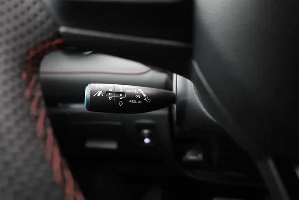 MG HS 1.5 T-GDI Luxury Aut. LED ACC Navi 360° Pano 03/2024-photo-17
