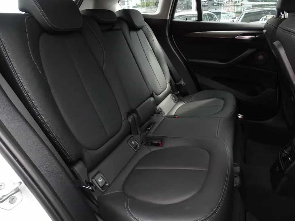 BMW X1 20d xDrive xLine Aut. LED Navi AHK Head-Up 07/2020-photo-26