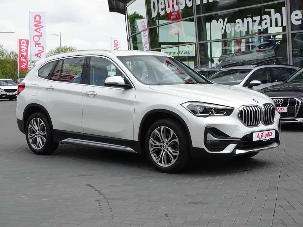 BMW X1 20d xDrive xLine Aut. LED Navi AHK Head-Up 07/2020-photo-5