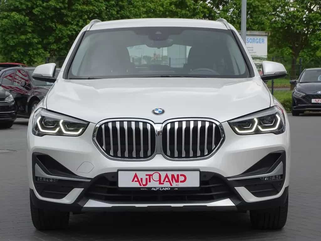 BMW X1 20d xDrive xLine Aut. LED Navi AHK Head-Up 07/2020-photo-6