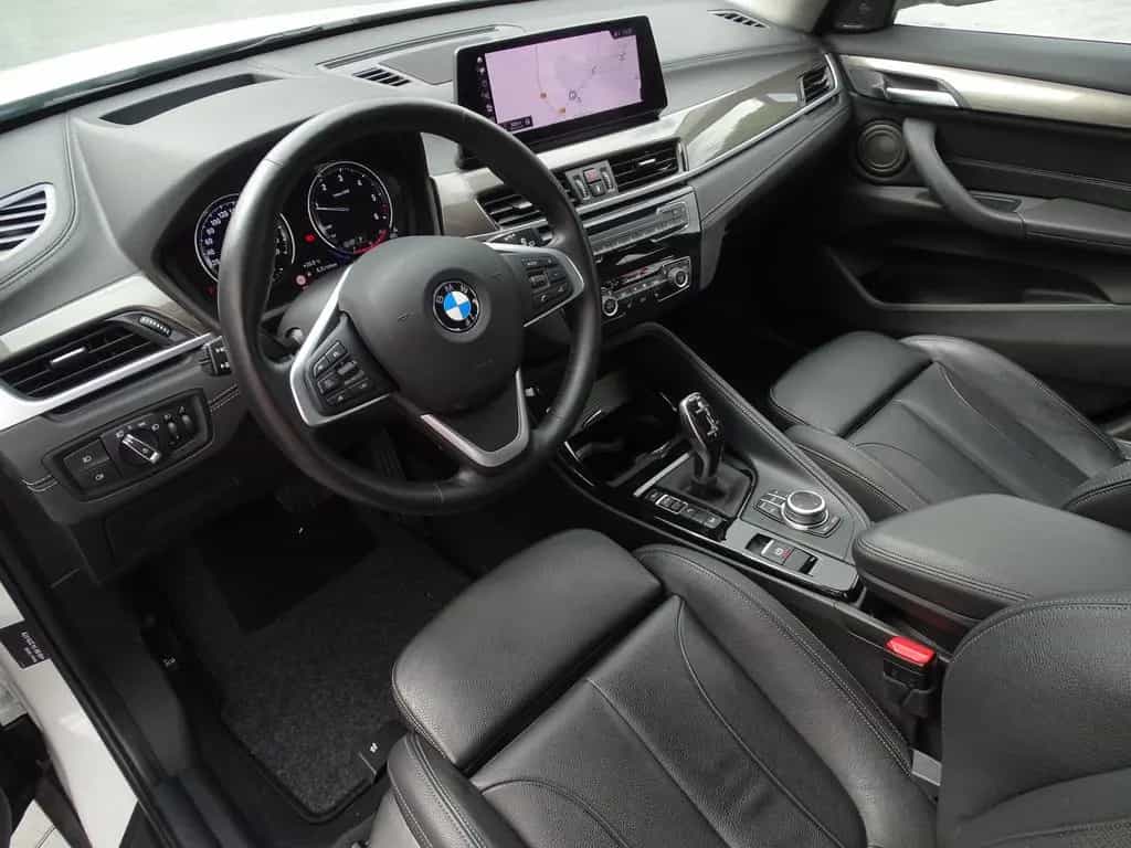 BMW X1 20d xDrive xLine Aut. LED Navi AHK Head-Up 07/2020-photo-7