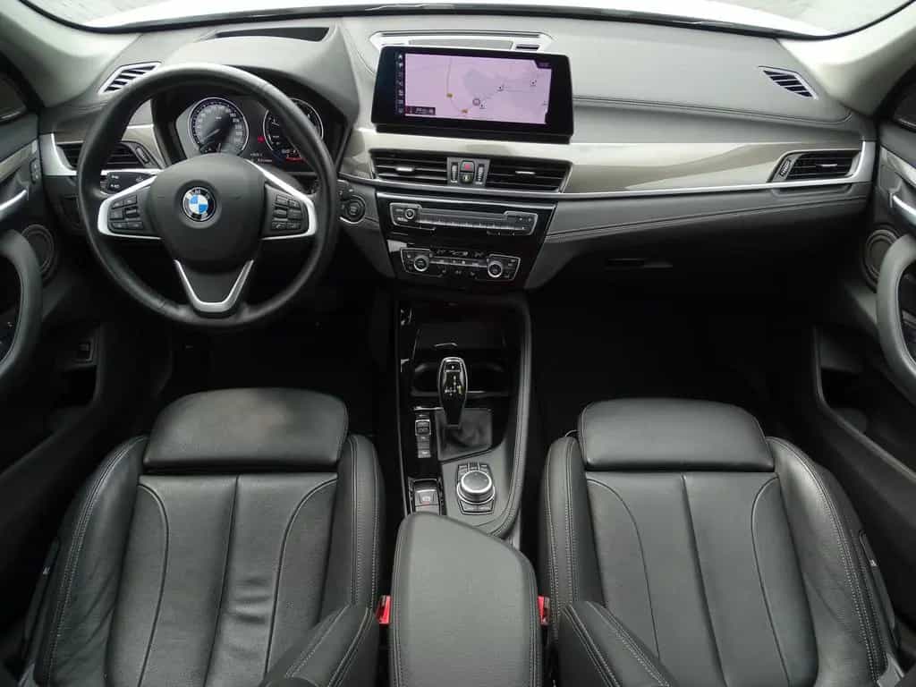 BMW X1 20d xDrive xLine Aut. LED Navi AHK Head-Up 07/2020-photo-8