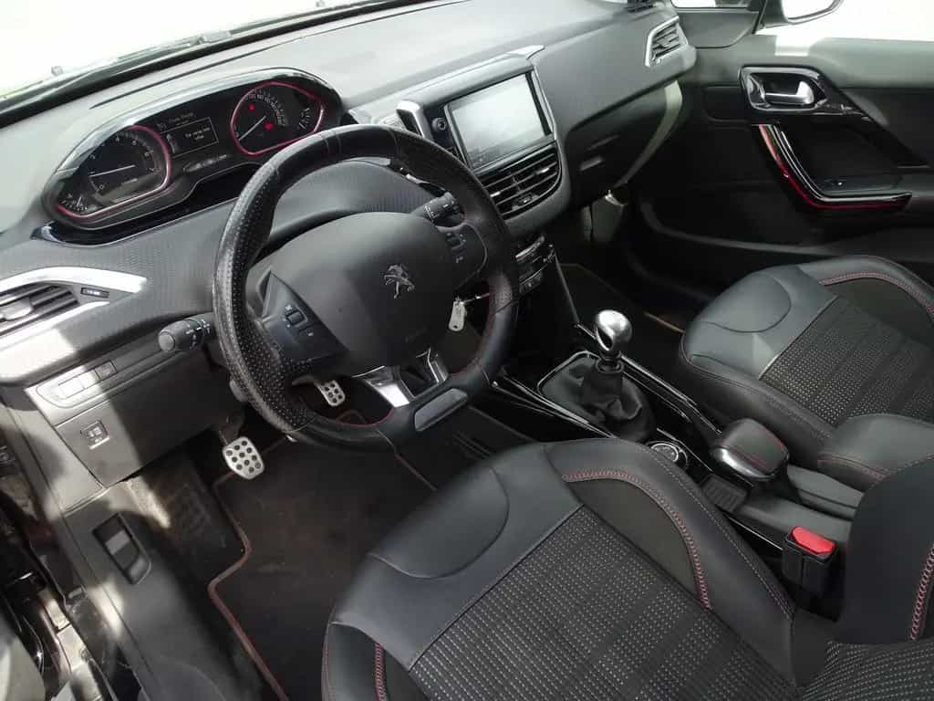 Peugeot 2008 1.2 PureTech Black Edition Navi Kamera PDC 08/2019-photo-7