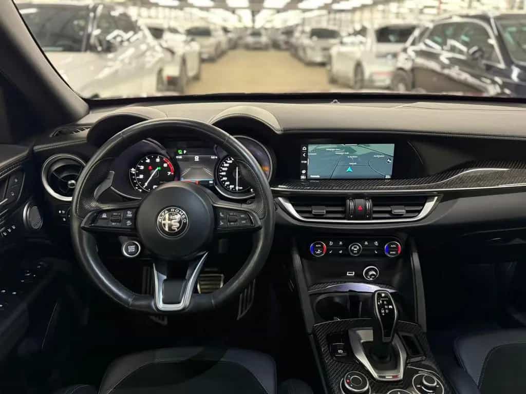 Alfa Romeo Stelvio 2.0 Turbo Ti Q4 HarmanKardon|Kamera|Nav 12/2021-photo-10