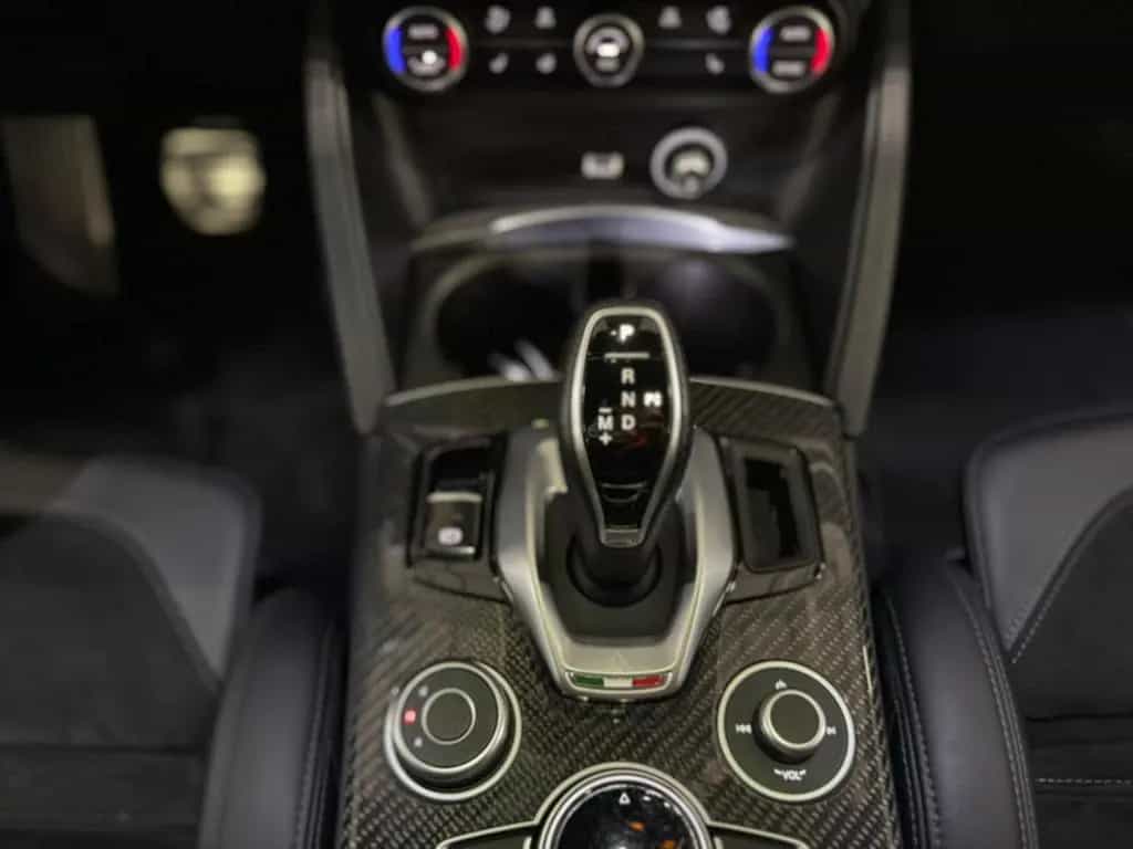 Alfa Romeo Stelvio 2.0 Turbo Ti Q4 HarmanKardon|Kamera|Nav 12/2021-photo-12