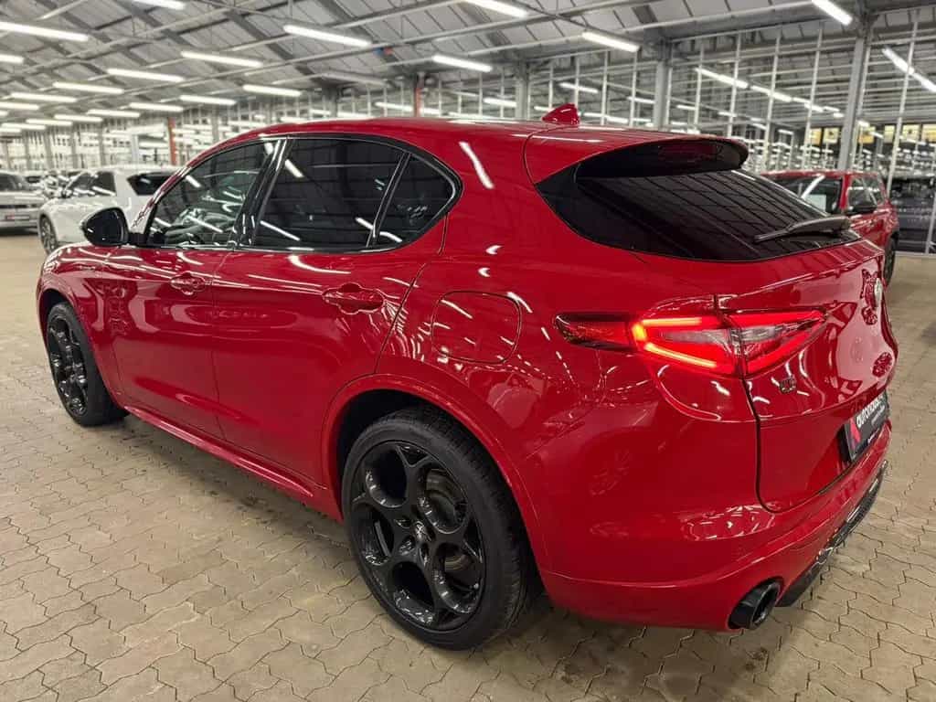 Alfa Romeo Stelvio 2.0 Turbo Ti Q4 HarmanKardon|Kamera|Nav 12/2021-photo-3