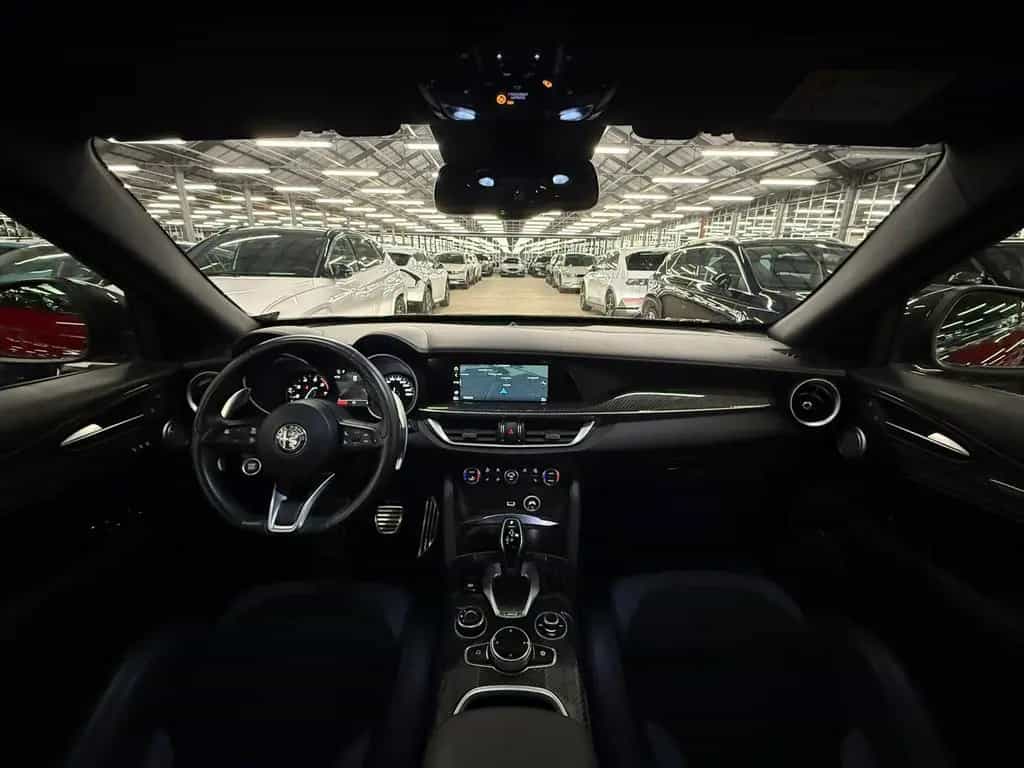 Alfa Romeo Stelvio 2.0 Turbo Ti Q4 HarmanKardon|Kamera|Nav 12/2021-photo-8