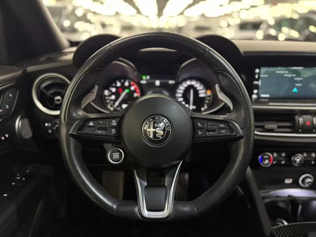 Alfa Romeo Stelvio 2.0 Turbo Ti Q4 HarmanKardon|Kamera|Nav 12/2021-photo-9