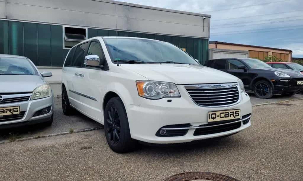 Chrysler Grand Voyager*Town & Country*TÜV NEU*Service NEU 07/2012-photo-1