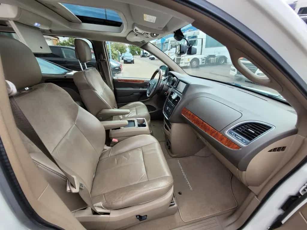 Chrysler Grand Voyager*Town & Country*TÜV NEU*Service NEU 07/2012-photo-9