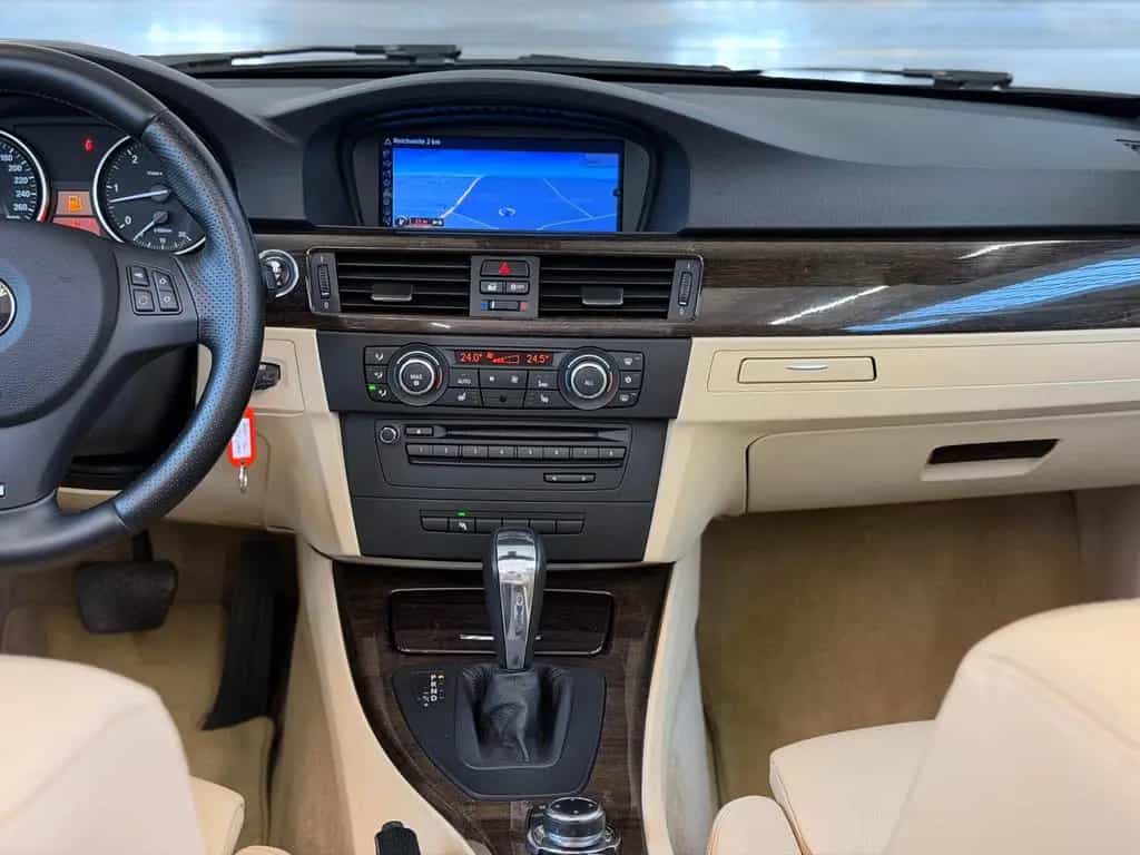 BMW 3 Series 330d Cabrio*M-Paket*Bi-Xenon*Navi*Har/Ka*Leder* 03/2012-photo-27