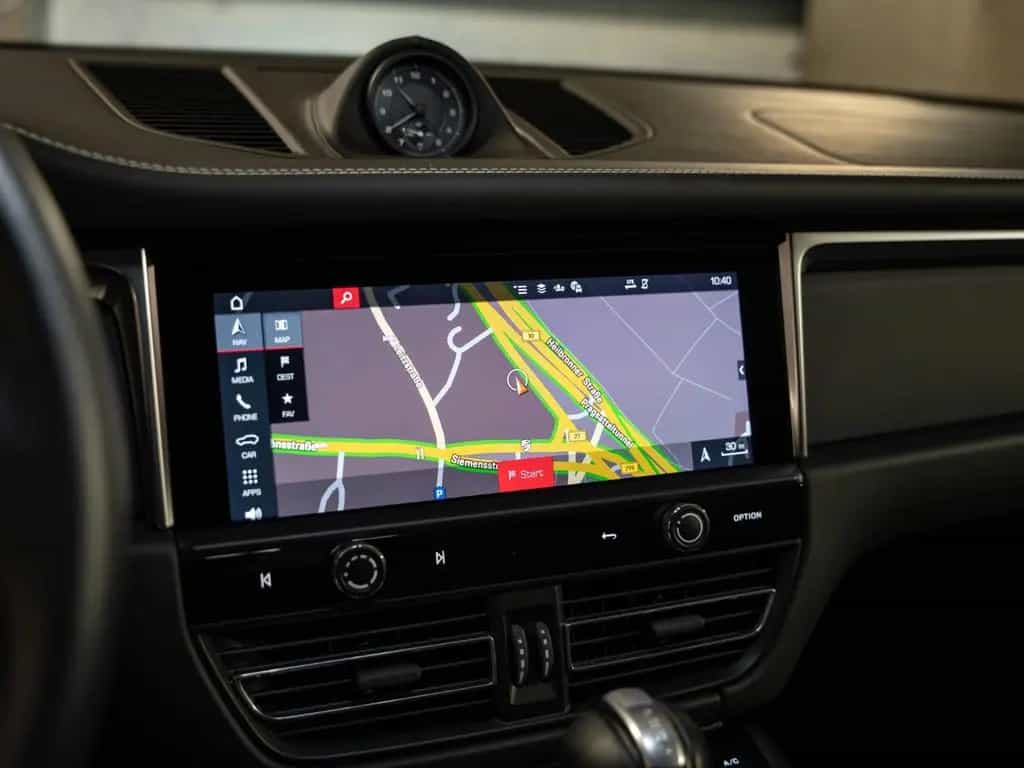 Porsche Macan Standheizung BOSE Sitzbelüftung Panorama 12/2023-photo-24
