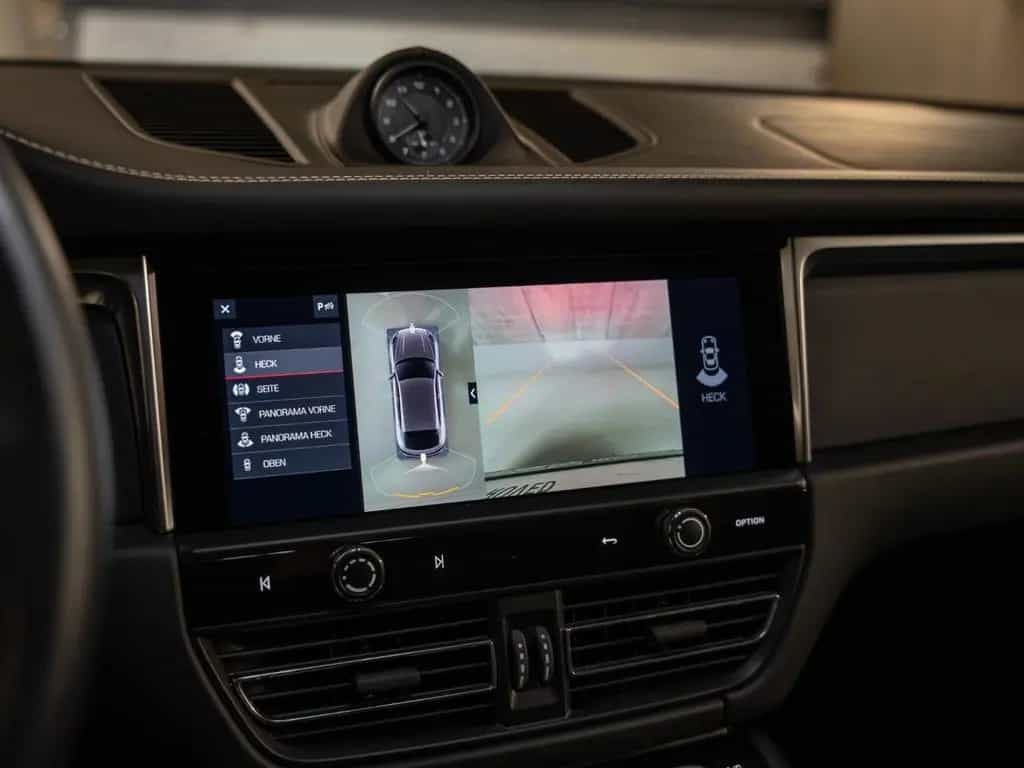 Porsche Macan Standheizung BOSE Sitzbelüftung Panorama 12/2023-photo-34